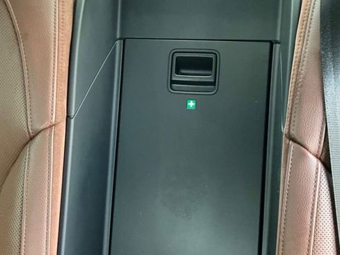 Used 2013 Audi A8 L 3.0T w/ Driver Assistance Pkg image 19