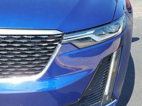 Used 2024 Cadillac XT6 Premium Luxury AWD/4WD image 9