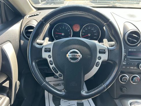 Used 2008 Nissan Rogue SL w/ Premium Pkg image 12