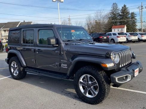 Used 2020 Jeep Wrangler Unlimited Sahara w/ Cold Weather Group image 7
