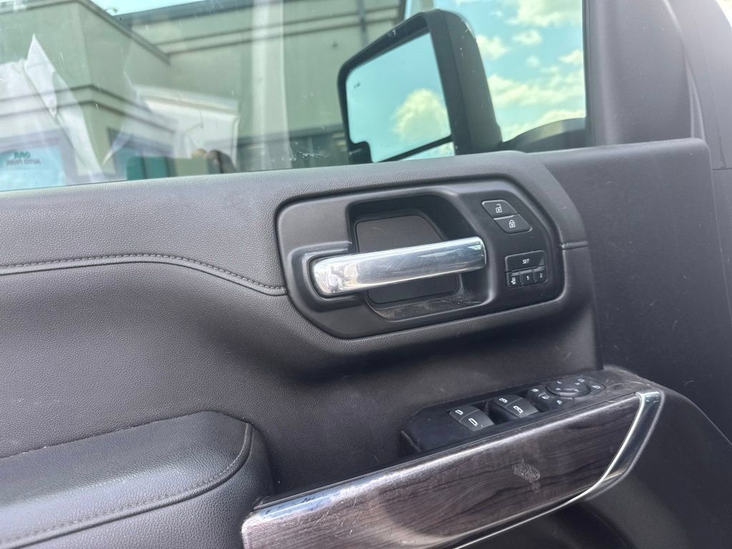 Used 2022 Chevrolet Silverado 2500 LTZ w/ LTZ Texas Edition AWD/4WD image 13