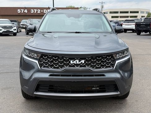 Used 2022 Kia Sorento S AWD/4WD image 3