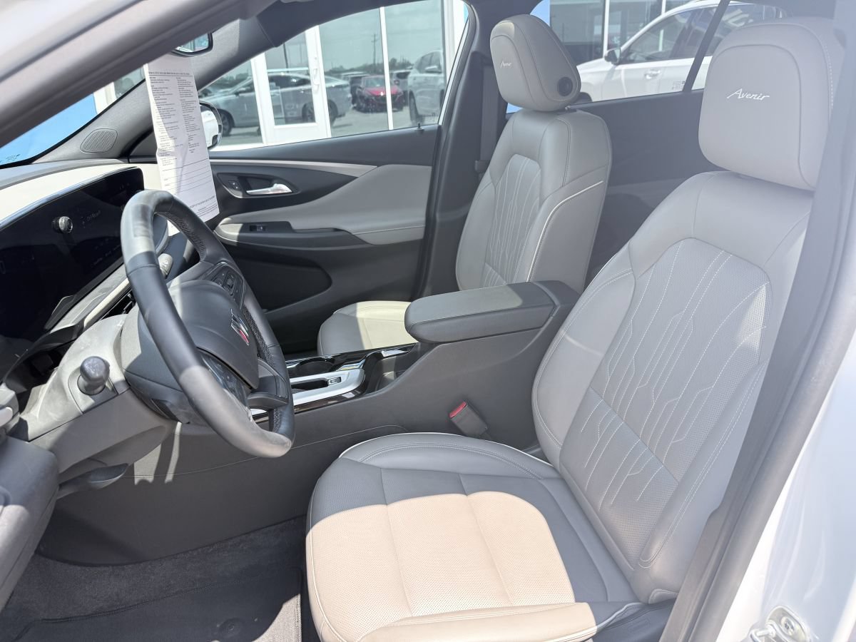Used 2025 Buick Envista Avenir FWD image 9