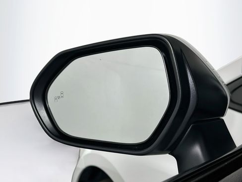 Used 2025 Toyota Corolla LE w/ LE Premium Package FWD image 16