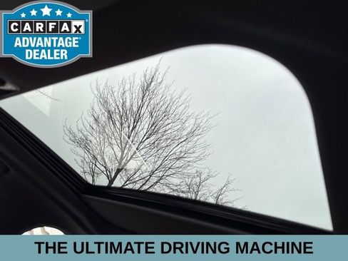 Used 2025 BMW 530i xDrive w/ Premium Package AWD/4WD image 5