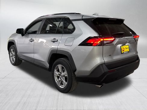 Used 2024 Toyota RAV4 XLE w/ Convenience Package image 4