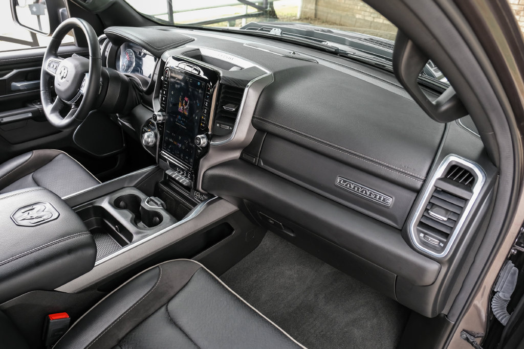 Used 2023 RAM 1500 Laramie AWD/4WD image 23