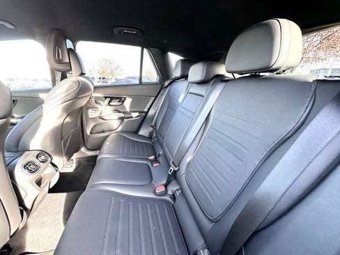 New 2025 Mercedes-Benz GLC 350e 4MATIC image 21
