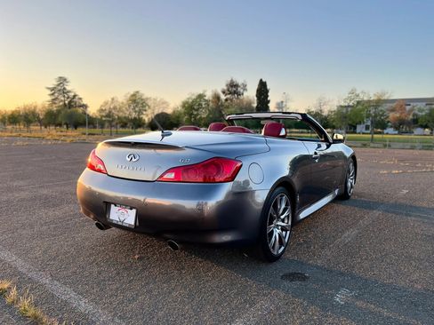 Used 2010 INFINITI G37 Anniversary Edition RWD image 6