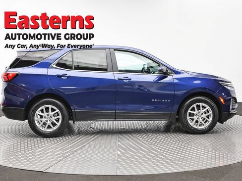 Used 2023 Chevrolet Equinox LT w/ Driver Convenience Package FWD image 4