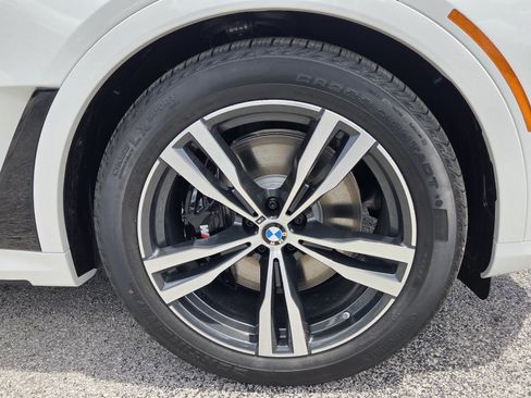 New 2027 BMW X7 xDrive40i w/ M Sport Package AWD/4WD image 9