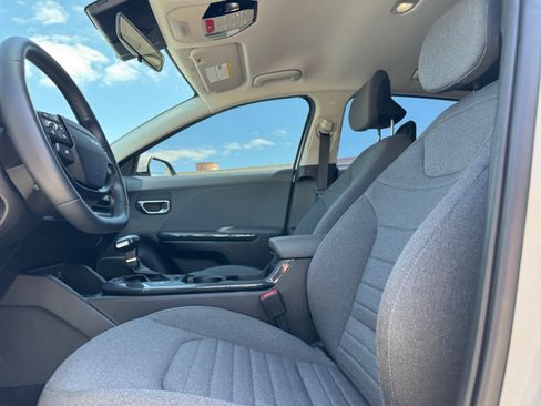Used 2025 Kia K4 EX FWD image 16
