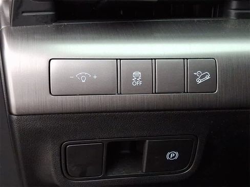 Used 2025 Hyundai Kona SEL image 23