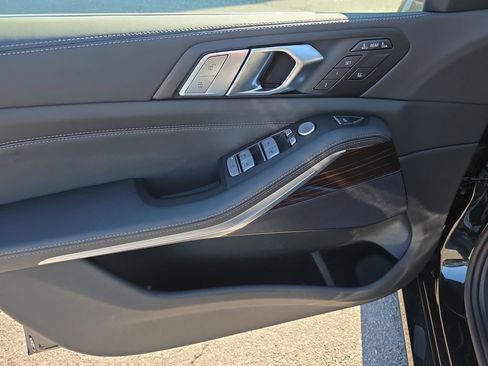 New 2026 BMW X7 xDrive40i image 11