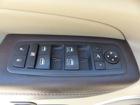 Used 2021 Jeep Grand Cherokee Summit AWD/4WD image 20