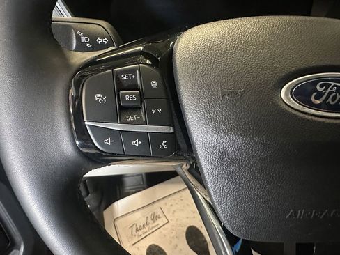 Used 2023 Ford Escape Platinum w/ Premium Technology Package AWD/4WD image 11