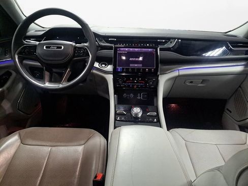 Used 2023 Jeep Grand Cherokee Overland w/ Rear Seat Video Group I AWD/4WD image 10