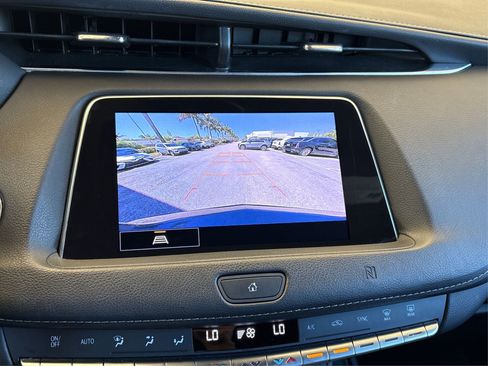 Used 2021 Cadillac XT4 Premium Luxury w/ Driver Awareness Package FWD image 27