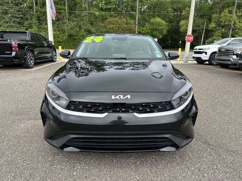 Used 2024 Kia Forte LXS FWD image 11