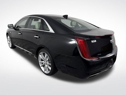Used 2018 Cadillac XTS Premium Luxury image 5