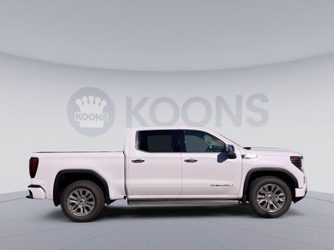 New 2026 GMC Sierra 1500 Denali w/ Technology Package image 8