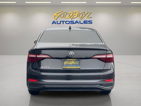Used 2023 Volkswagen Jetta S image 5