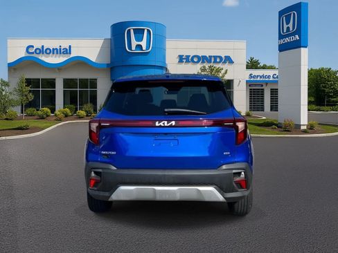 Used 2024 Kia Seltos LX AWD/4WD image 5