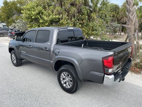 Used 2019 Toyota Tacoma SR5 image 31