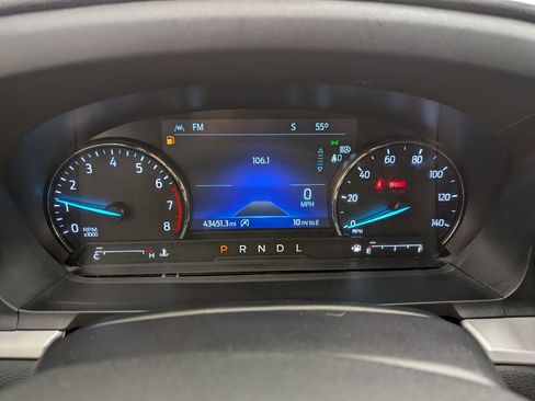 Used 2021 Ford Explorer XLT w/ Equipment Group 202A image 18