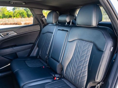 Used 2025 Kia Sportage X-Line w/ Premium Package image 19