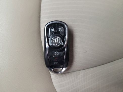 Used 2019 Buick Envision Preferred FWD image 32