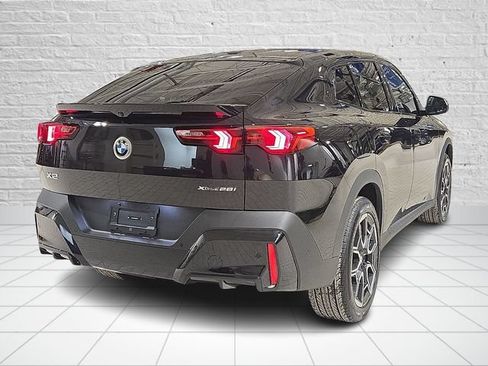 New 2026 BMW X2 xDrive28i w/ Technology Package AWD/4WD image 4