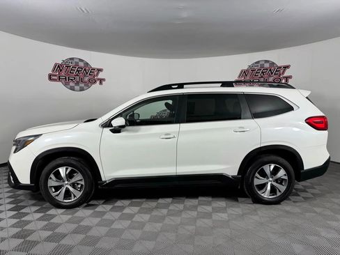 Used 2025 Subaru Ascent Premium image 4