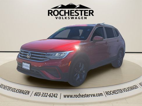 Used 2022 Volkswagen Tiguan SE image 2