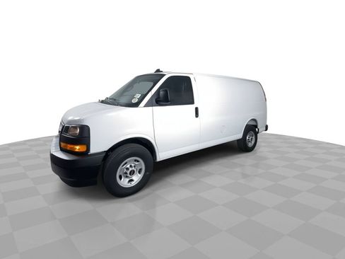 New 2025 GMC Savana 2500 w/ Driver Convenience Package image 4