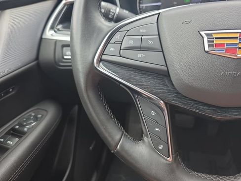 Used 2020 Cadillac XT5 Premium Luxury AWD/4WD image 17