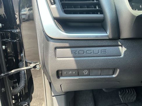 Certified 2023 Nissan Rogue S FWD image 13