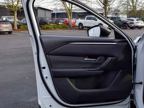 Used 2024 MAZDA CX-50 AWD 2.5 S w/ Preferred Package image 21