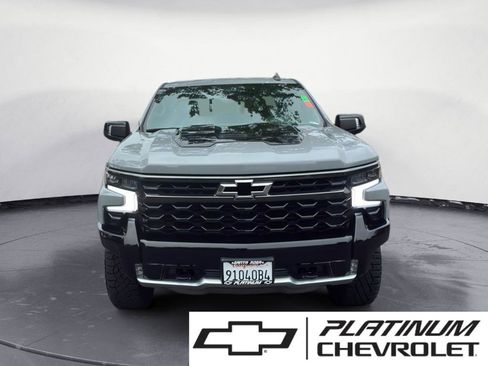 Used 2024 Chevrolet Silverado 1500 ZR2 w/ Technology Package AWD/4WD image 1