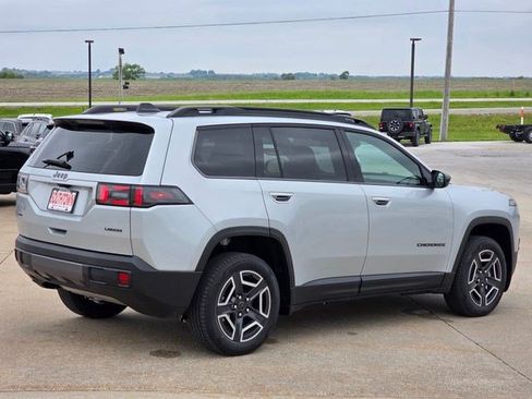 New 2026 Jeep Cherokee Laredo AWD/4WD image 8