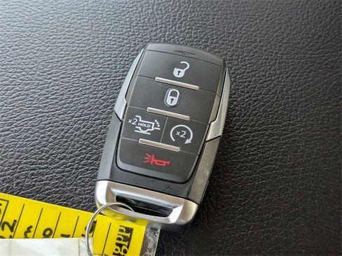 Used 2022 RAM 1500 Laramie image 34