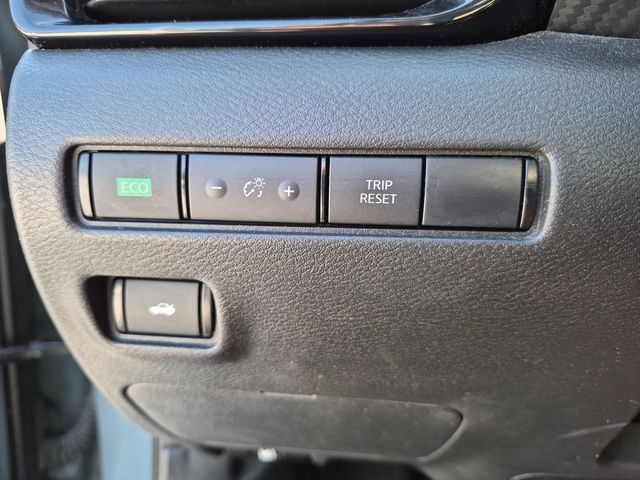 Used 2024 Nissan Sentra SV FWD image 16