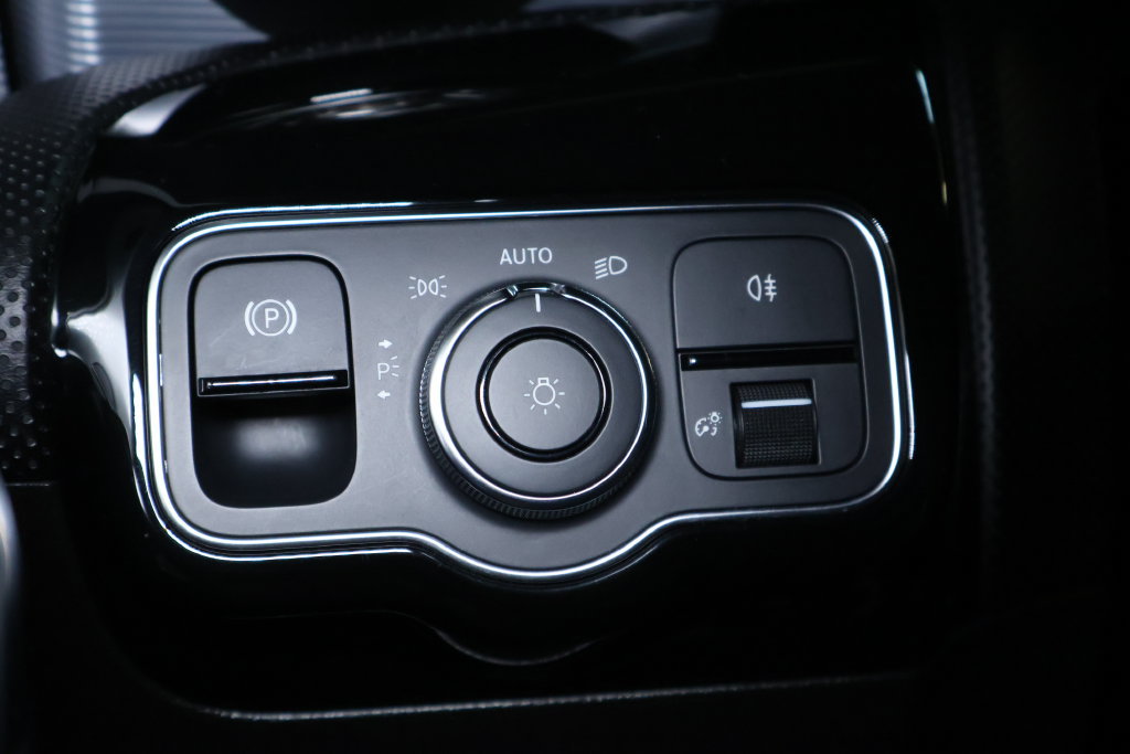 Used 2019 Mercedes-Benz A 220 4MATIC image 26