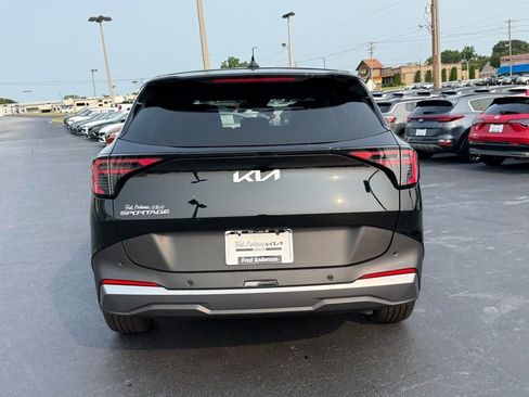 New 2026 Kia Sportage EX image 4