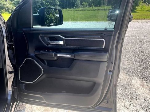 Used 2024 RAM 1500 Laramie AWD/4WD image 23