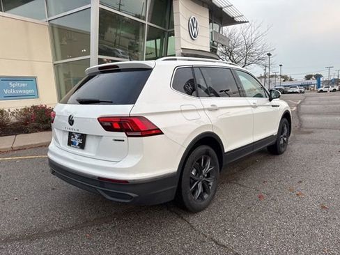 New 2024 Volkswagen Tiguan SE image 5