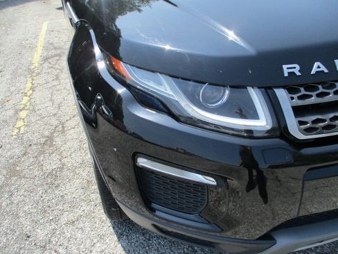 Used 2019 Land Rover Range Rover Evoque HSE AWD/4WD image 26