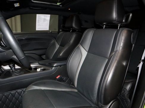 Used 2023 Dodge Challenger SXT w/ Plus Package image 23