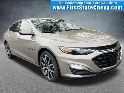 New 2025 Chevrolet Malibu RS w/ LPO, Floor Liner Package