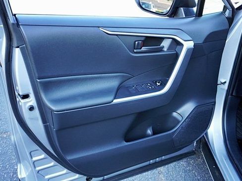 Used 2025 Toyota RAV4 LE FWD image 22